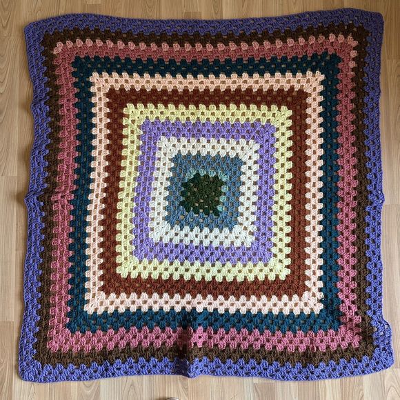 Vtg Handmade Granny Crochet Afghan throw Blanket 42”x42” Roseanne Style Granny ￼ - Picture 6 of 12